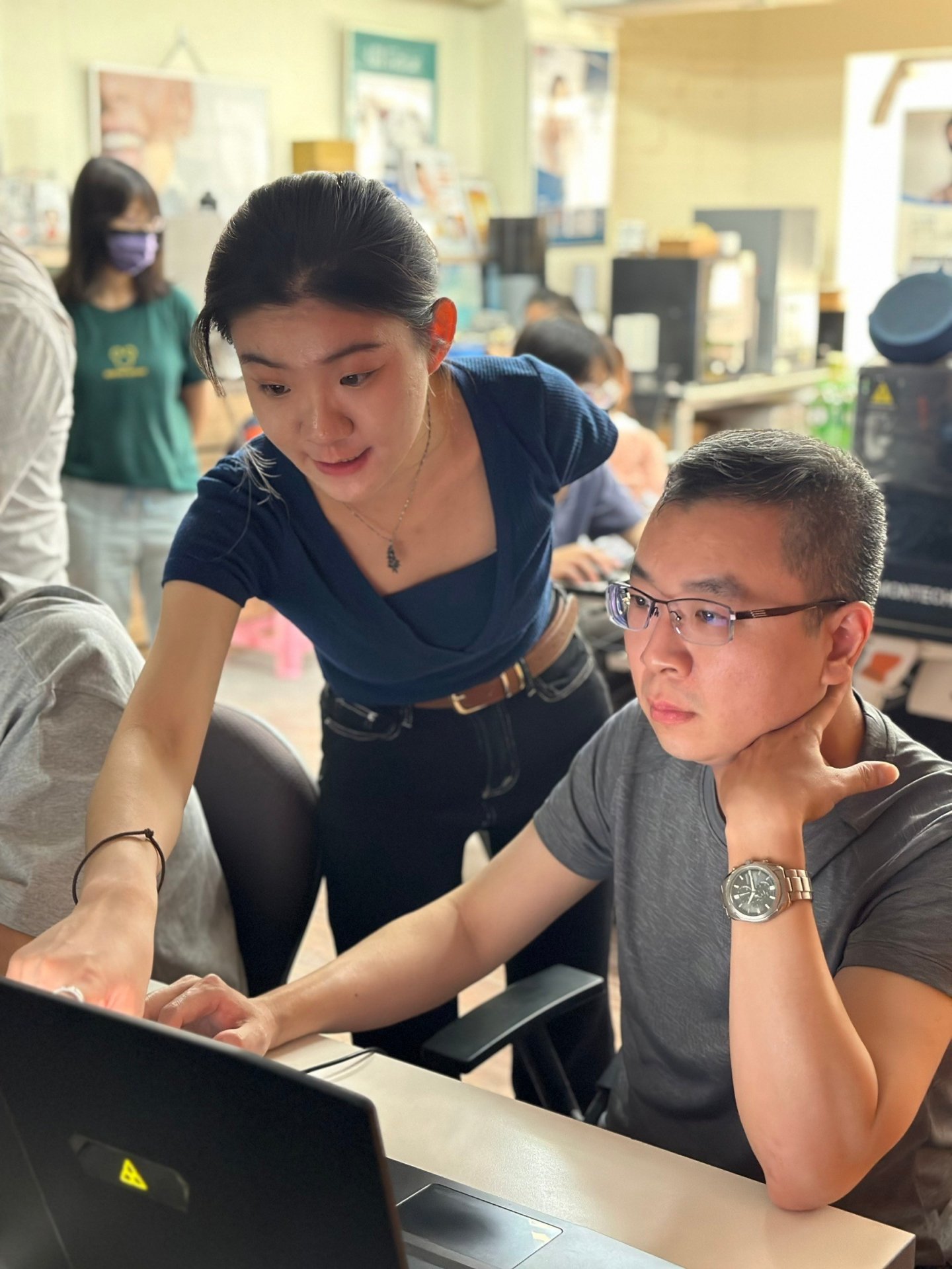 設計軟體教育實作課程- 中階